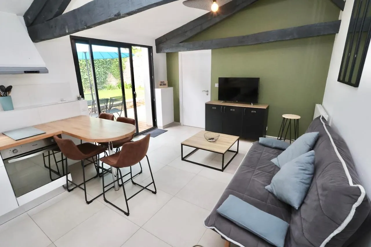 L'Atelier Et Sa Terrasse Apartment Pontivy