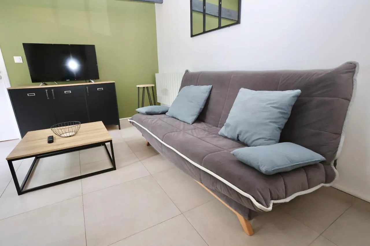 L'Atelier Et Sa Terrasse Apartment Pontivy