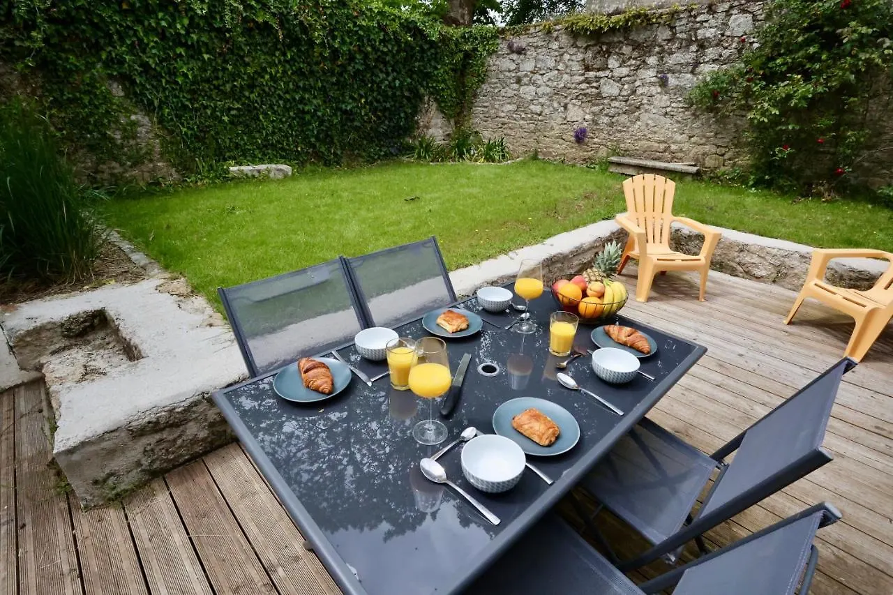 L'Atelier Et Sa Terrasse Apartment Pontivy